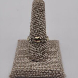 Size 9.75 Sterling Silver & 18kt Gold Unique Pattern Ring A2105
